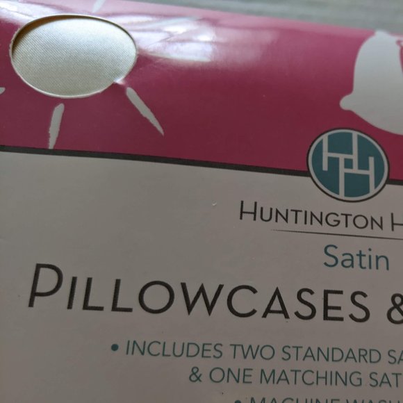 Huntington Home Satin Pillowcases & Eye Mask Set - Picture 3 of 7
